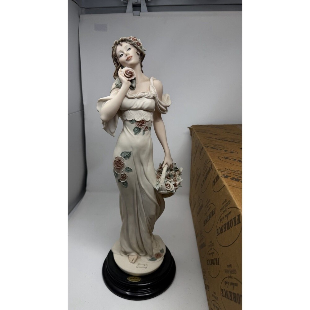 Florence Giuseppe Armani Figurine. Spring Rose 1334F Made In Italy